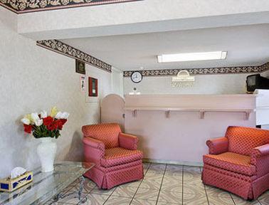 Rodeway Inn Leesburg Chain Of Lakes Интерьер фото